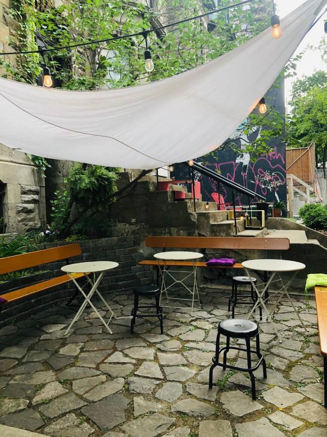 Ambrose House & Cafe - Self Check-In Guesthouse 몬트리올 외부 사진